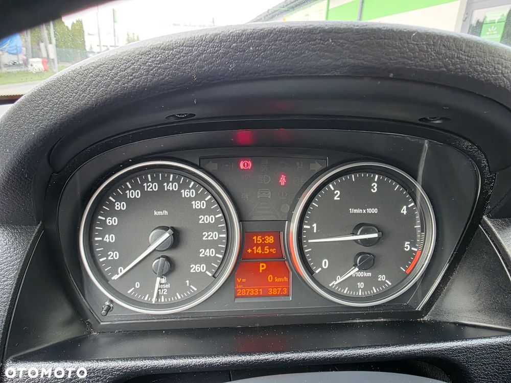 BMW X1 sDrive18d - 15