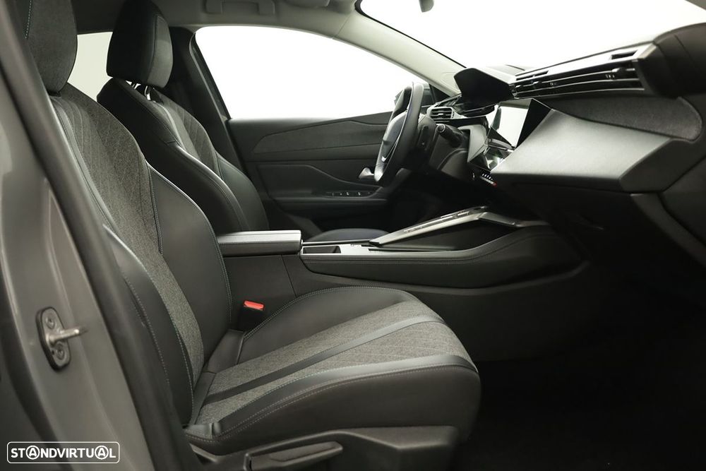 Peugeot 408 1.6 Hybrid Allure e-EAT8 - 21