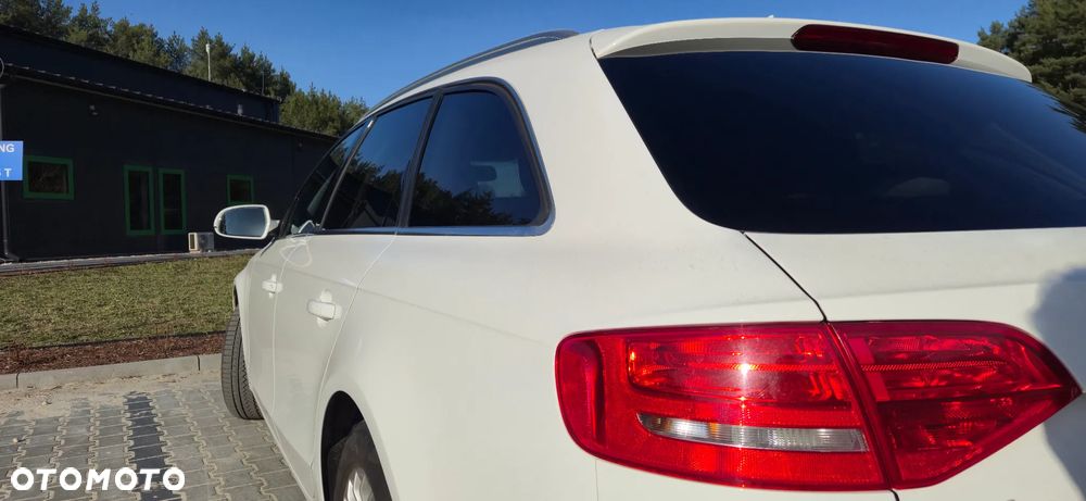Audi A4 Avant 2.0 TDI - 9