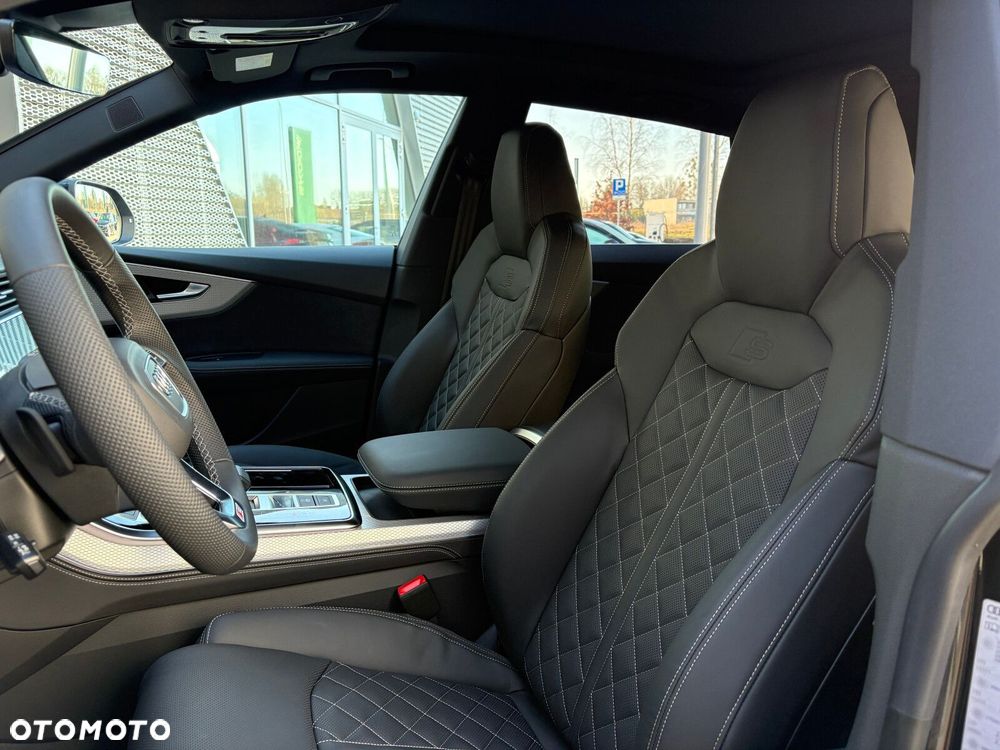 Audi Q8 - 15