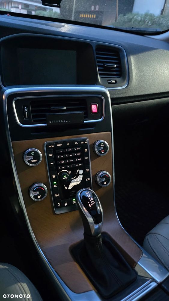 Volvo S60 - 3