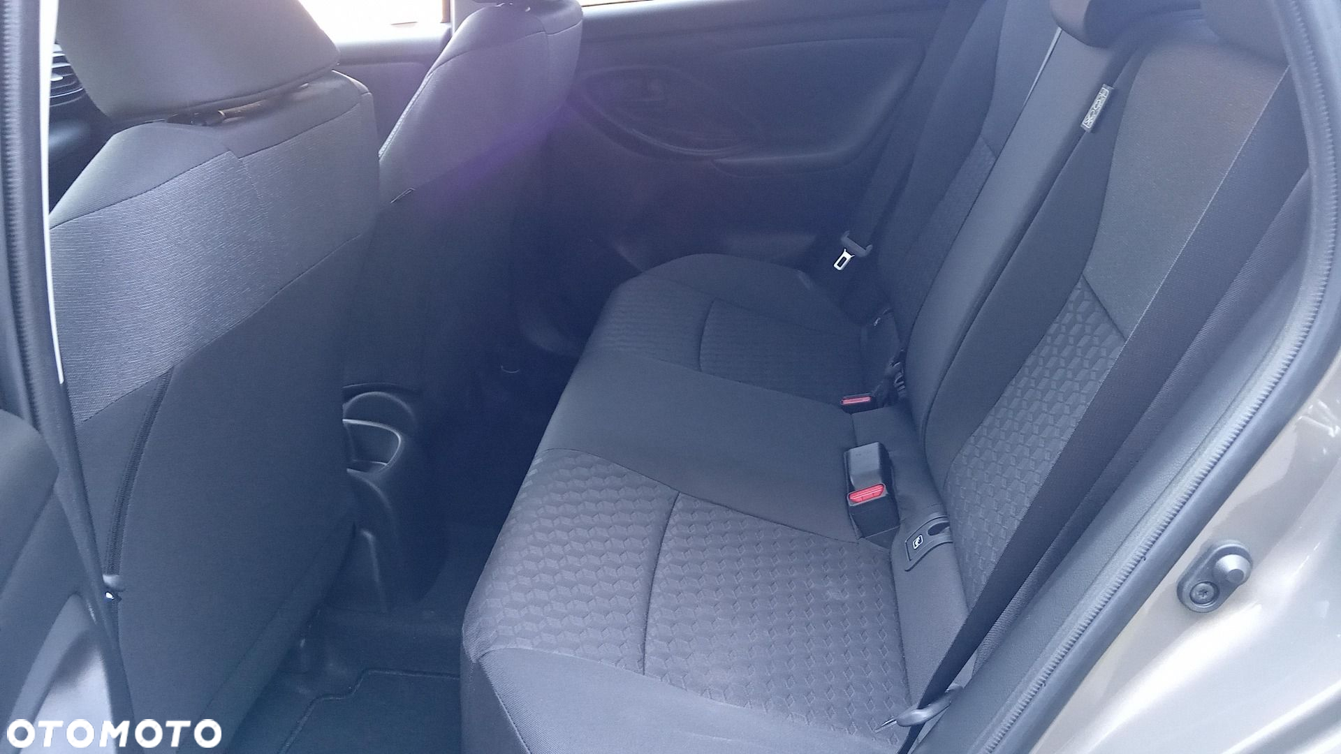 Toyota Yaris - 13