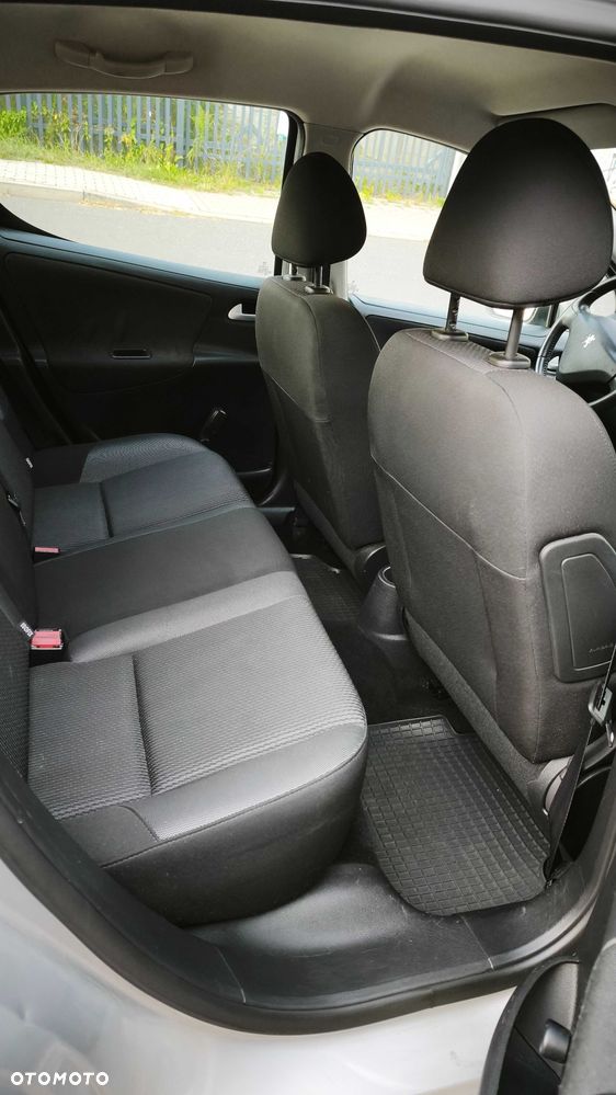 Peugeot 207 - 5