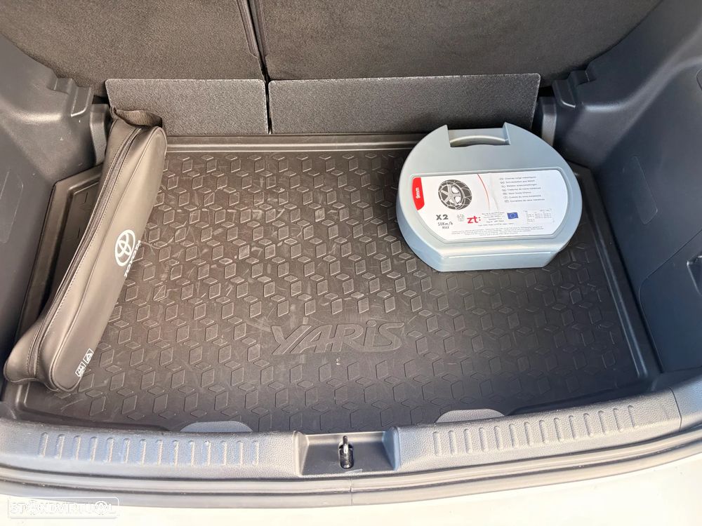 Toyota Yaris 1.5 HDF Comfort Plus - 12