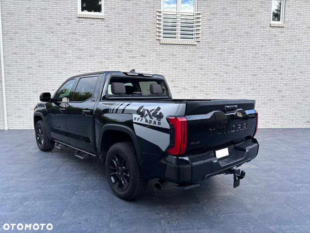 Toyota Tundra - 3