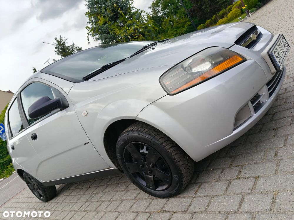 Chevrolet Aveo 1.2 SE / Plus - 29