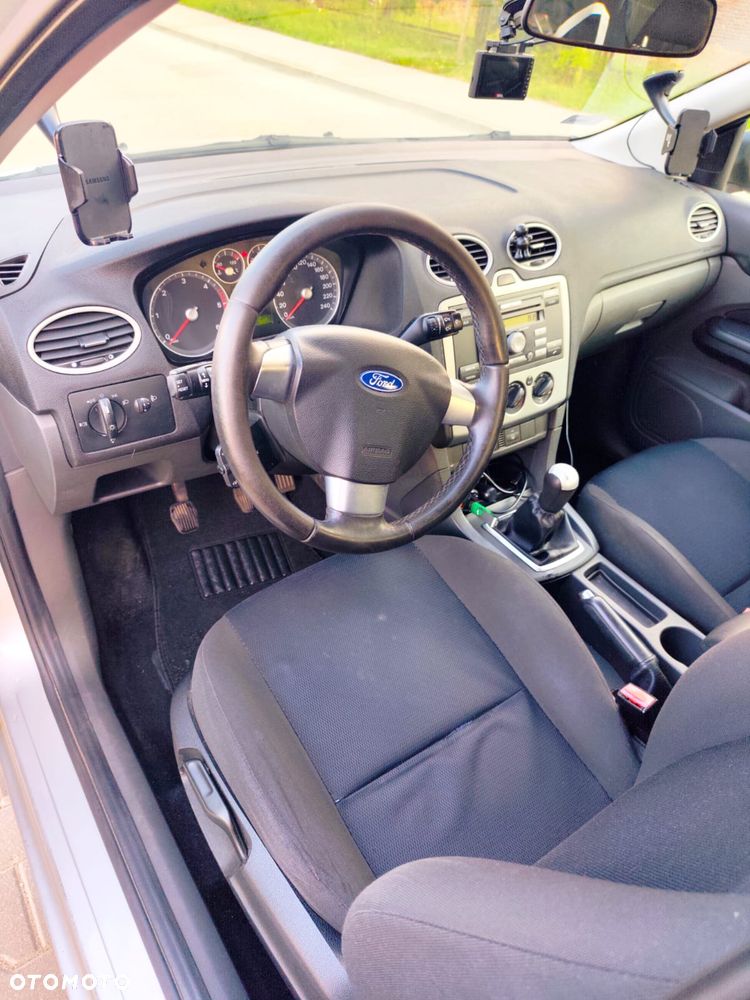 Ford Focus 1.6 TDCi Ambiente - 4
