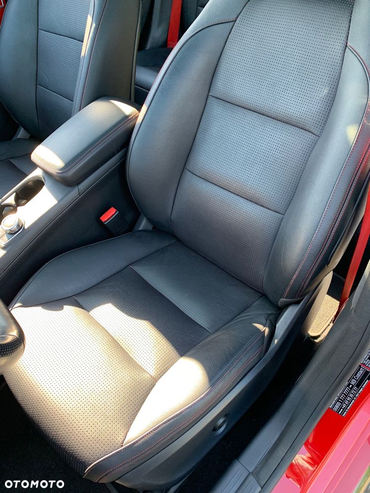 Mercedes-Benz CLA 45 AMG 4Matic 7G-DCT - 14