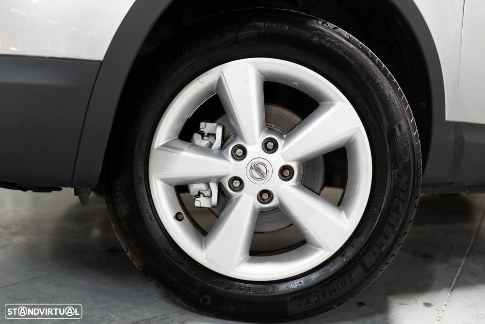 Nissan Qashqai 2.0 Acenta CVT - 6