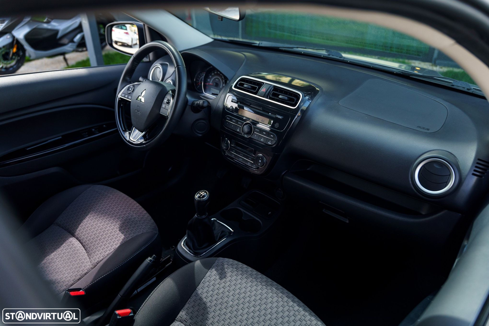 Mitsubishi Space Star 1.2 Intense - 28