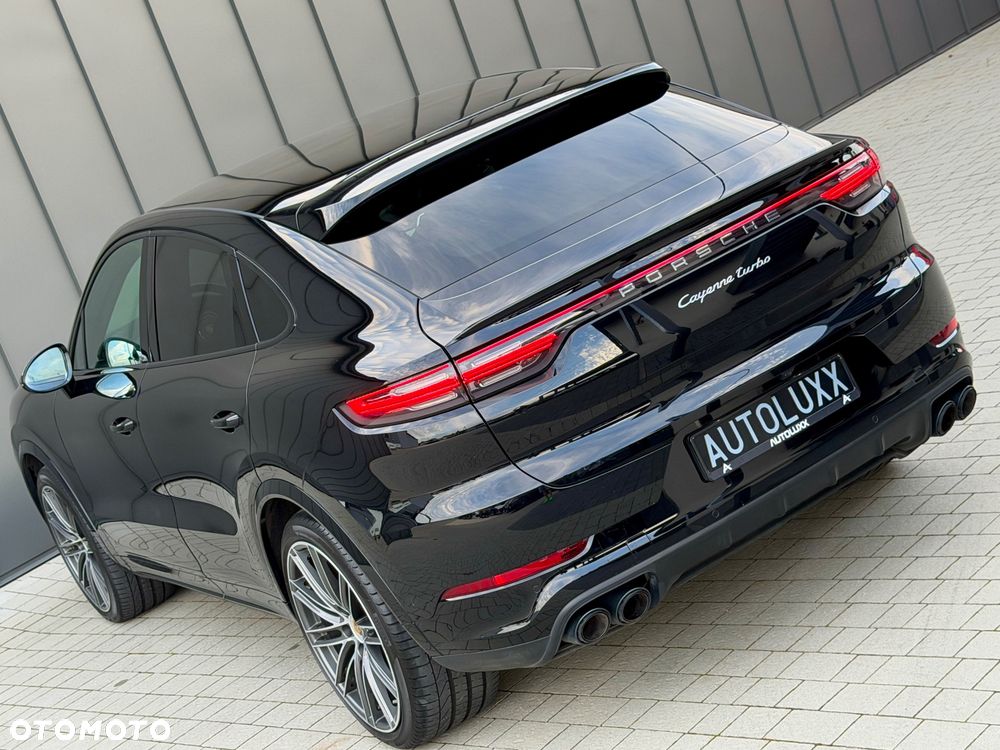 Porsche Cayenne Turbo - 9