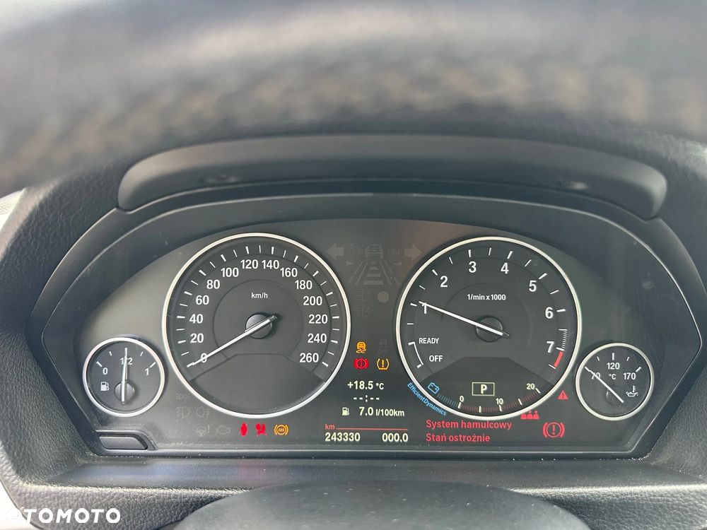BMW Seria 3 - 17