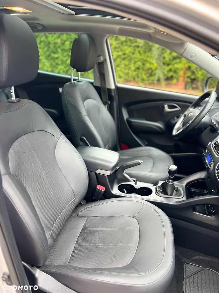 Hyundai ix35 blue 1.6 2WD Finale Gold - 31