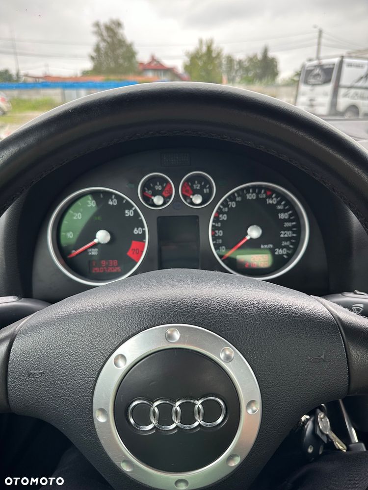 Audi TT Coupé 1.8T - 22