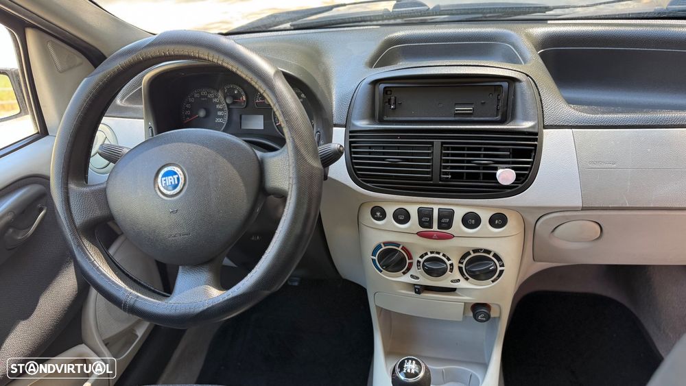 Fiat Punto 1.2 60 Dynamic — fotografia 31