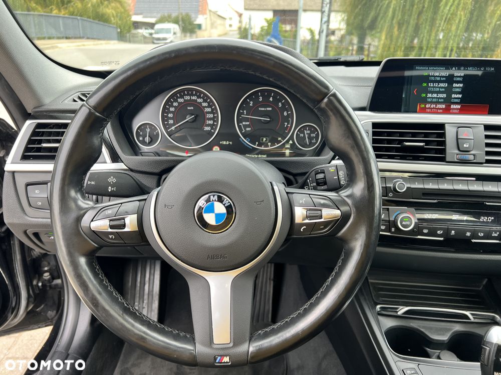 BMW Seria 3 320i xDrive Sport Line - 14