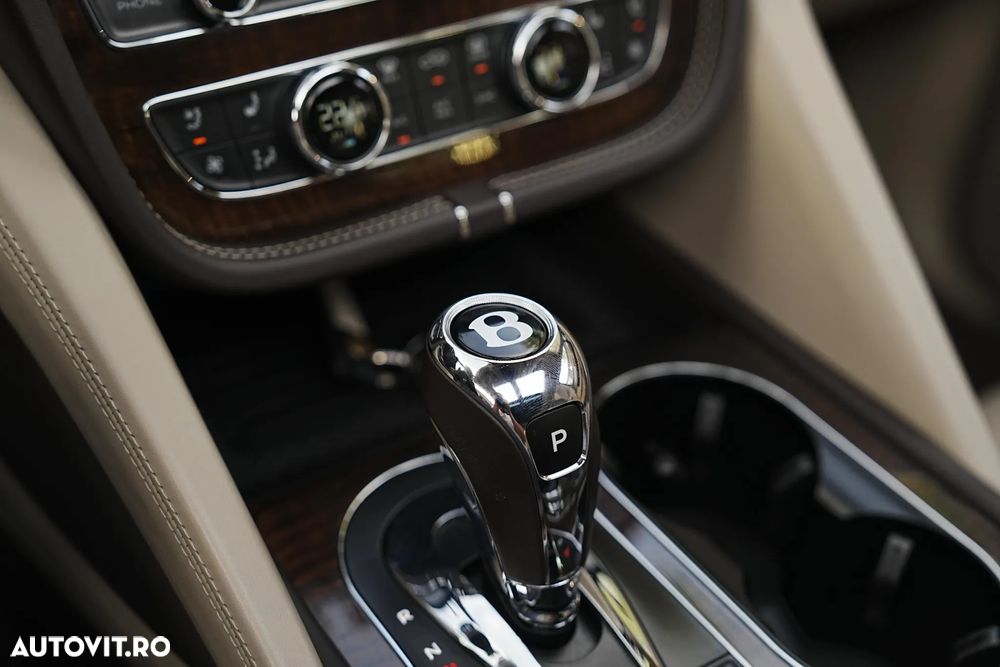 Bentley Bentayga - 33