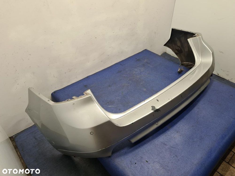 RENAULT LAGUNA III KOMZBI ZDERZAK TYŁ TED69 - 2