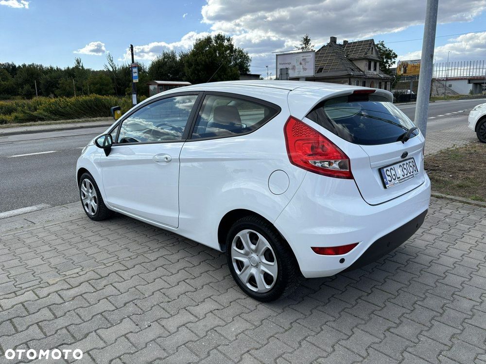 Ford Fiesta - 4