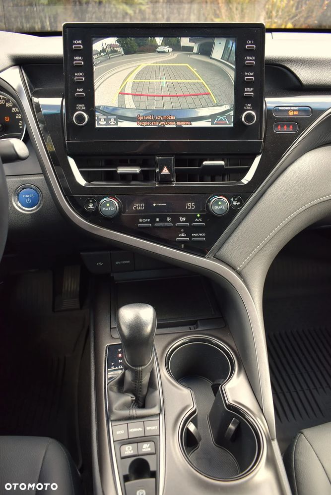 Toyota Camry 2.5 Hybrid Prestige CVT - 10