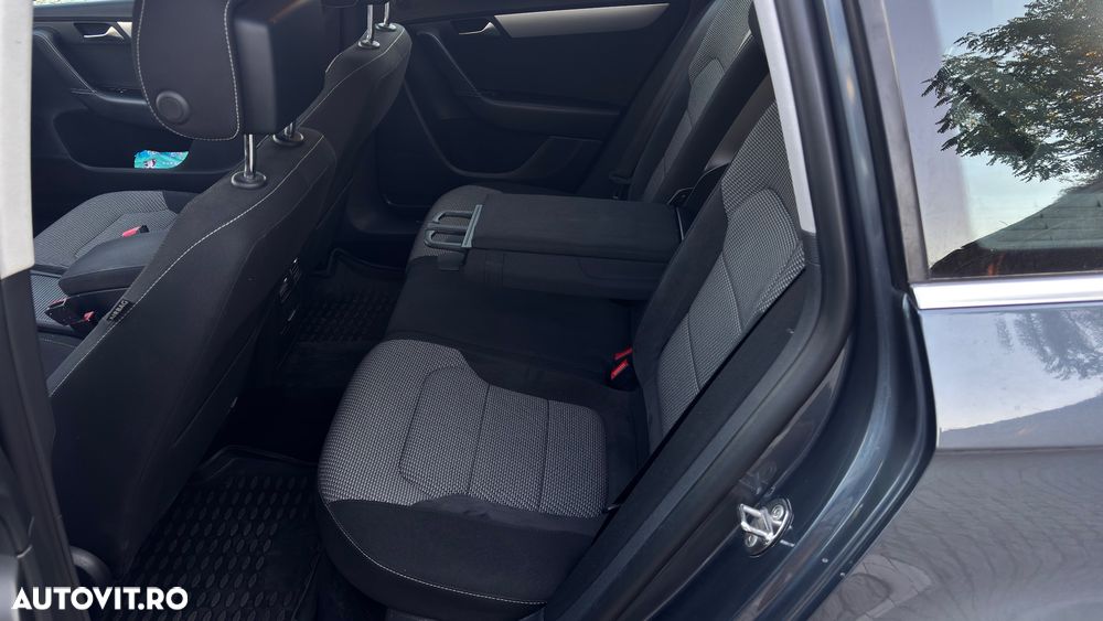 Volkswagen Passat - 16