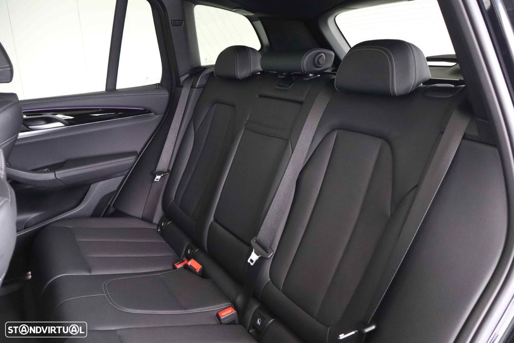 BMW iX3 M Sport Inspiring - 57