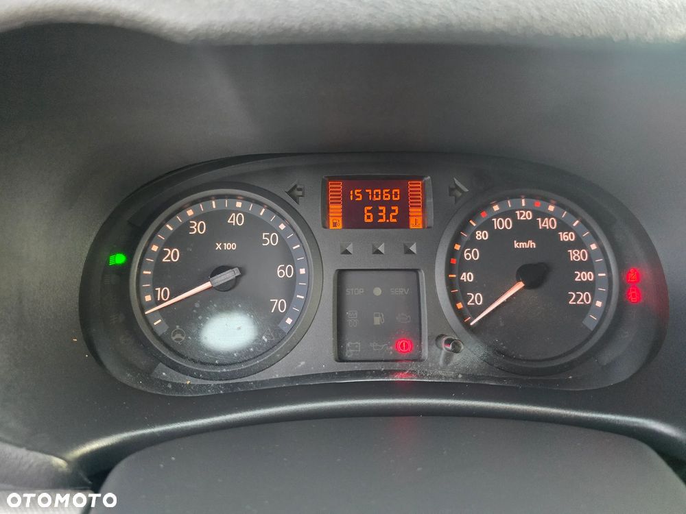 Renault Clio - 10