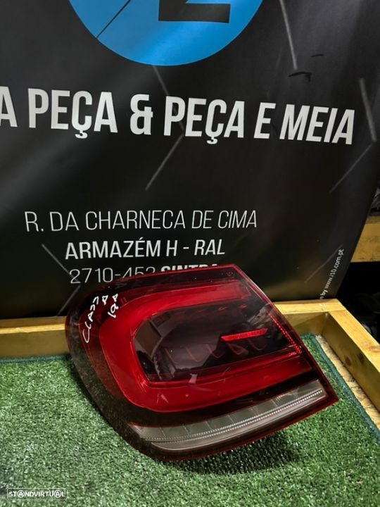 Farolim traseiro esquerdo Mercedes Class A 2019 - 1