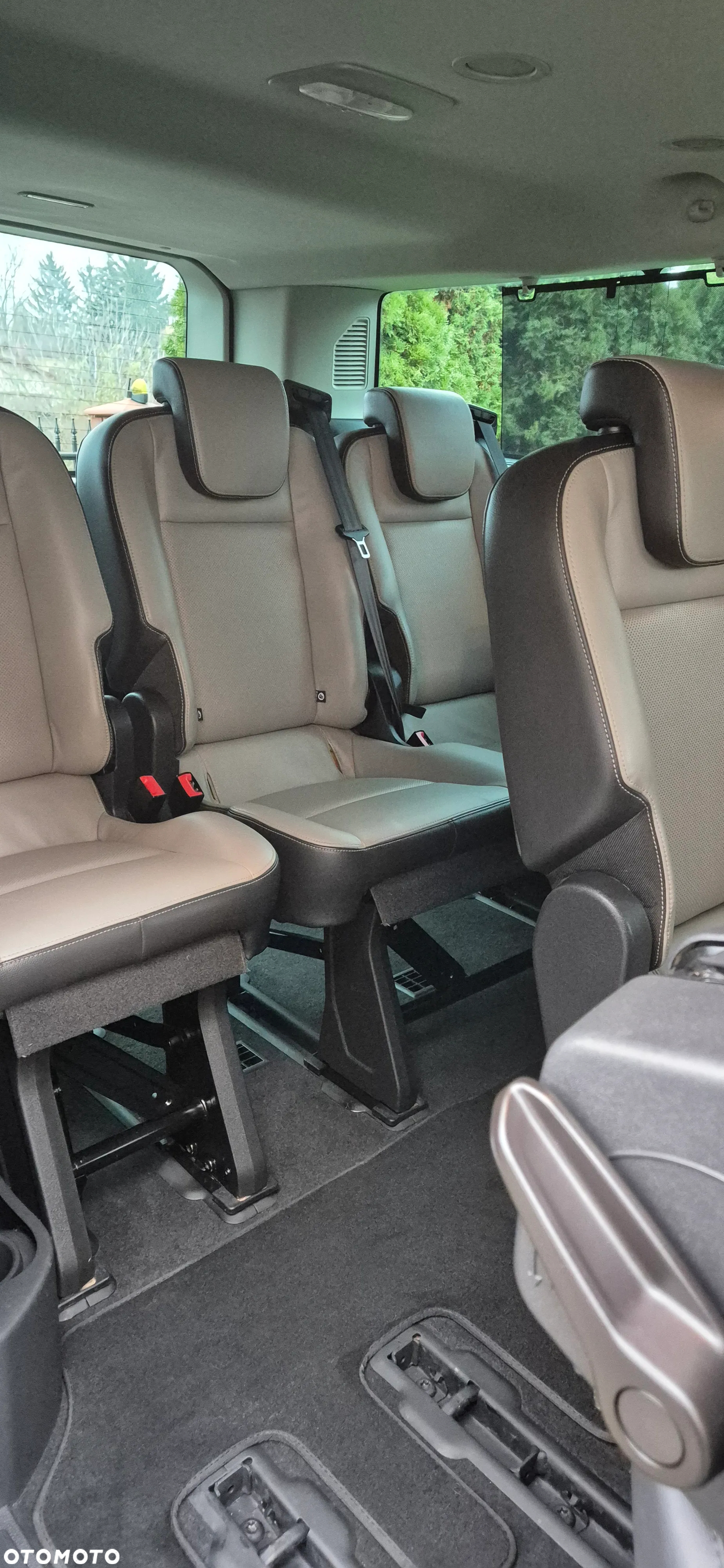 Ford Tourneo Custom 2.0 EcoBlue L2 Shuttle Bus Titanium - 15