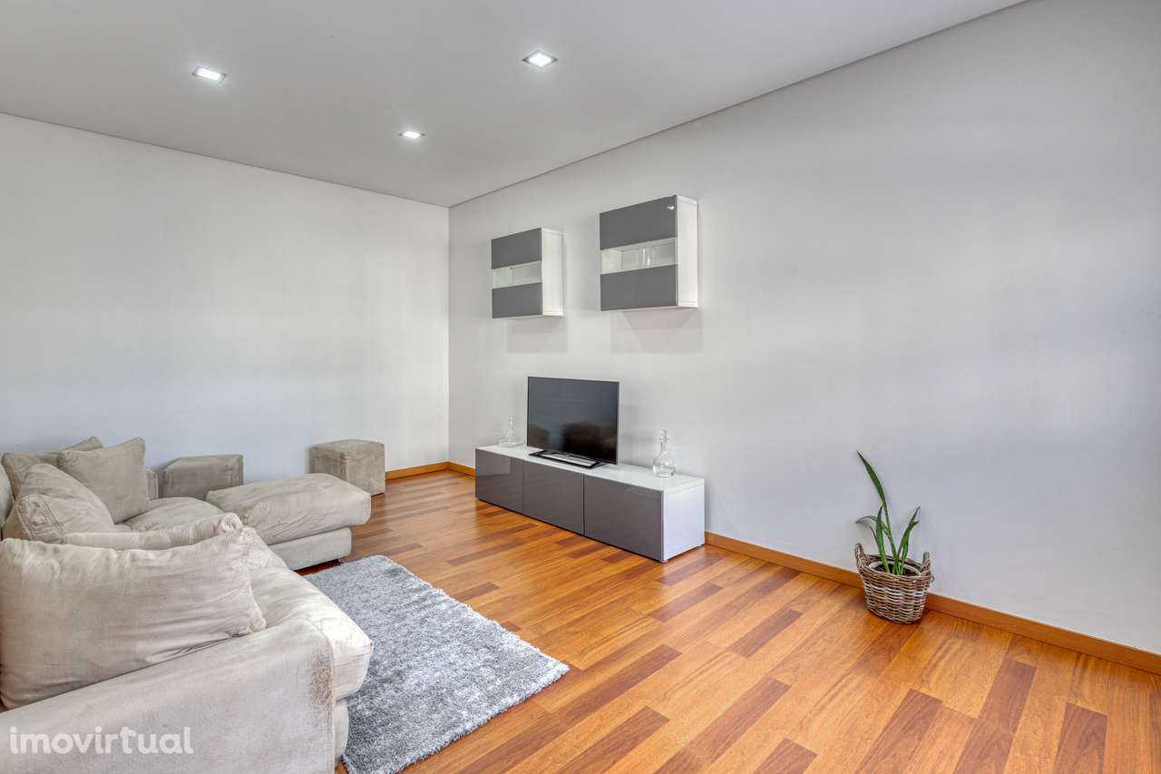 Moradia, 197 m², Custóias, Leça do Balio e Guifões - Grande imagem: 2/25