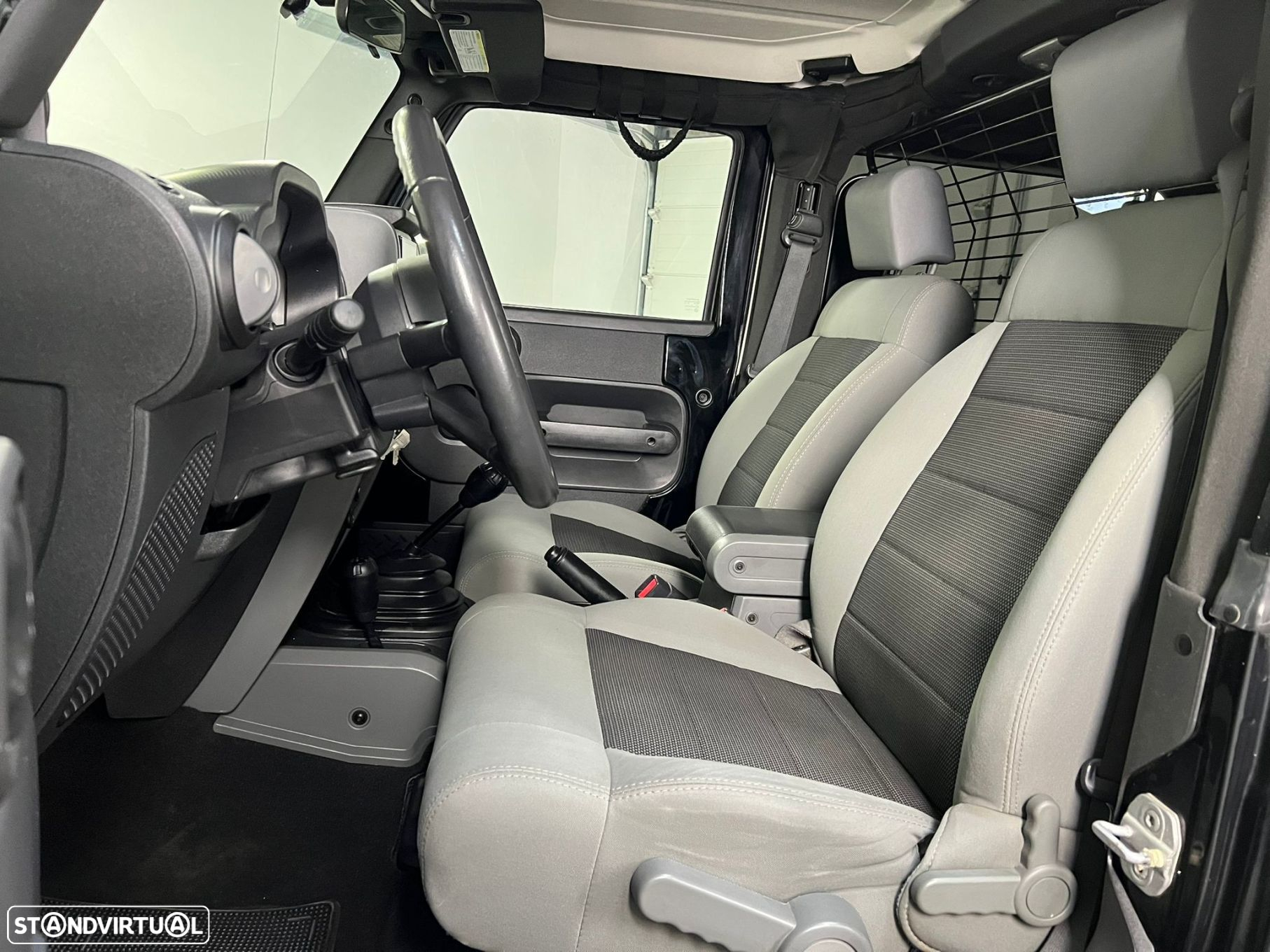Jeep Wrangler - 6
