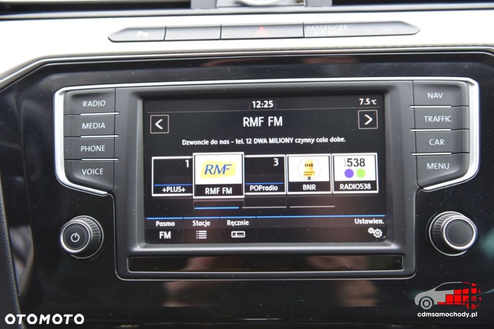 Volkswagen Passat - 28