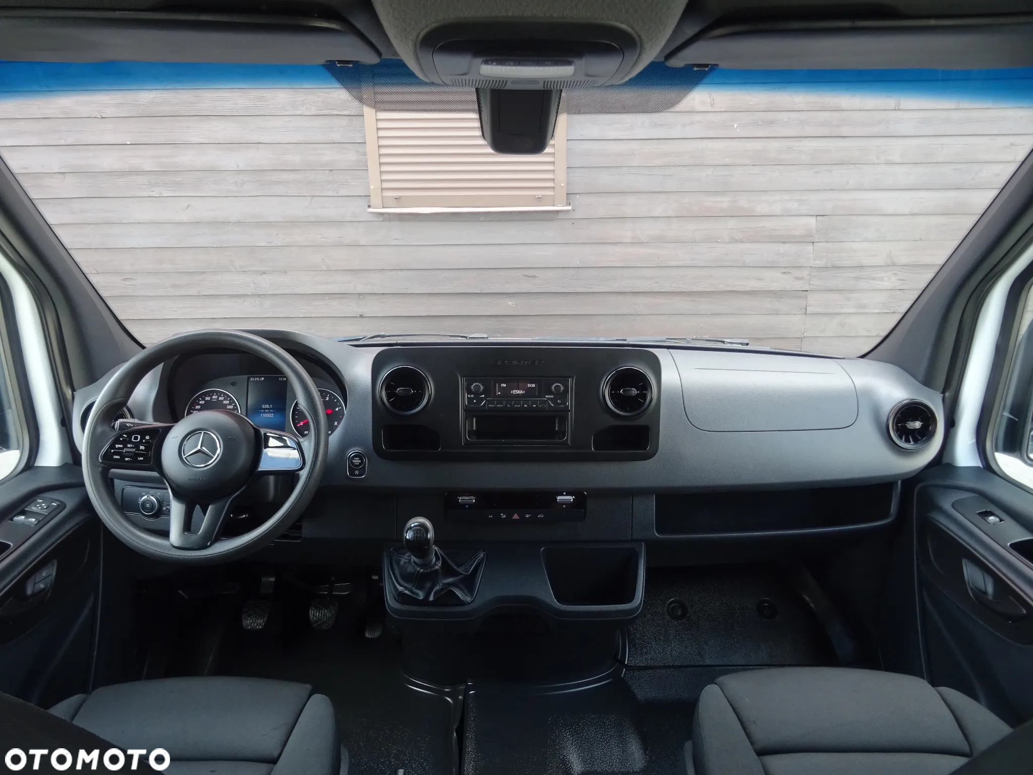 Mercedes-Benz Sprinter - 23