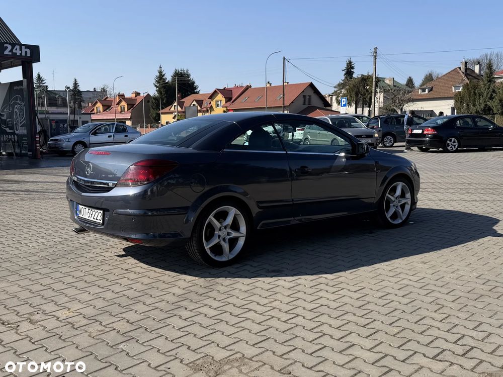 Opel Astra 1.8 Enjoy - 16