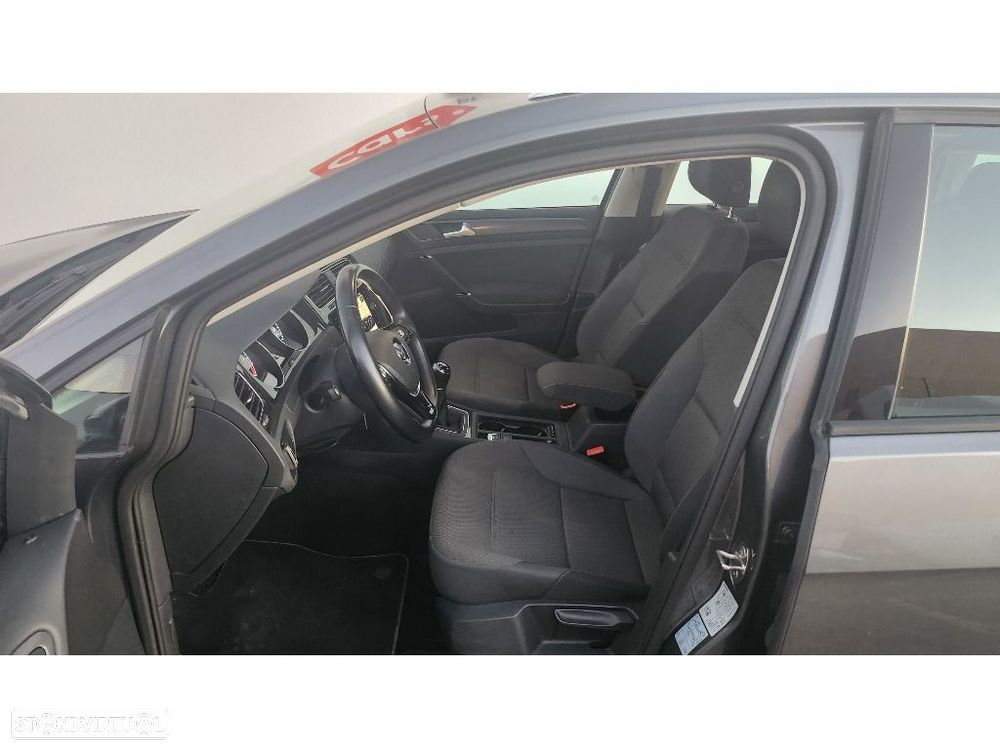 VW Golf Variant 1.6 TDi Confortline - 3