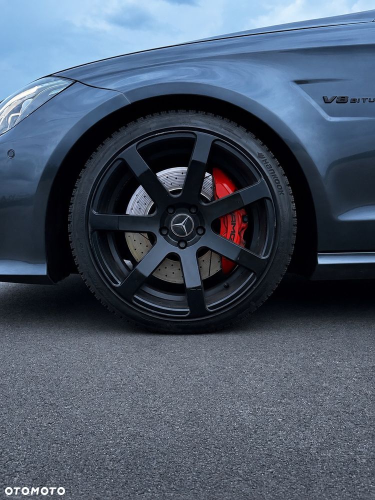 Mercedes-Benz CLS 63 AMG - 19