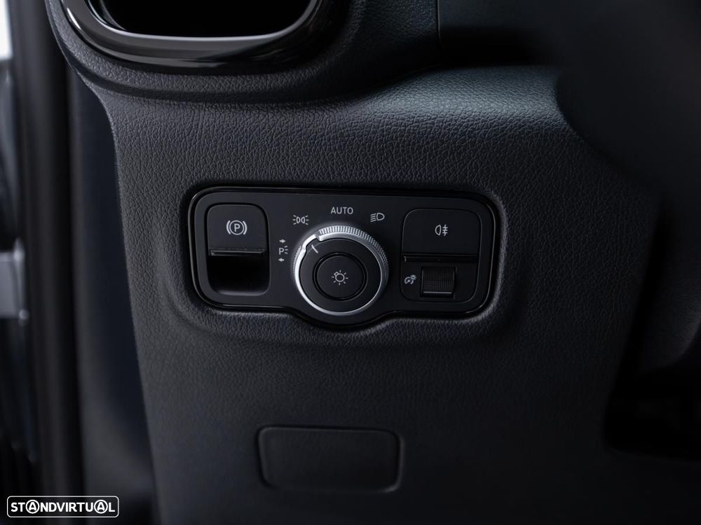 Mercedes-Benz Vito Misto Longa Aut. PRO - 16
