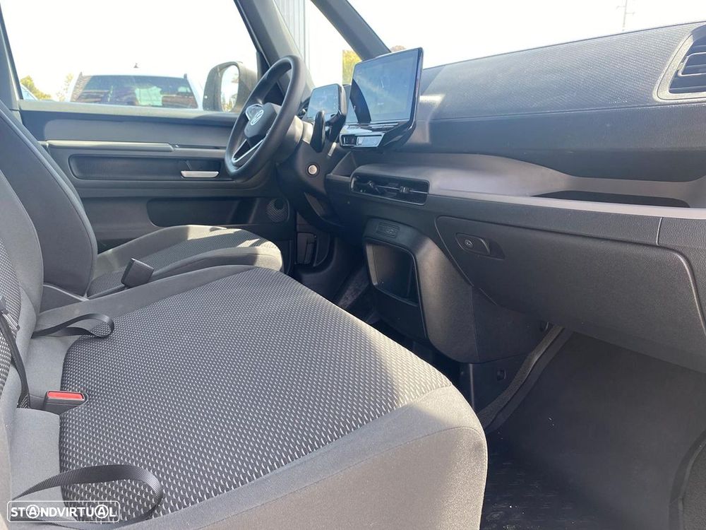 VW id-buzz cargo 84 kwh pro - 8