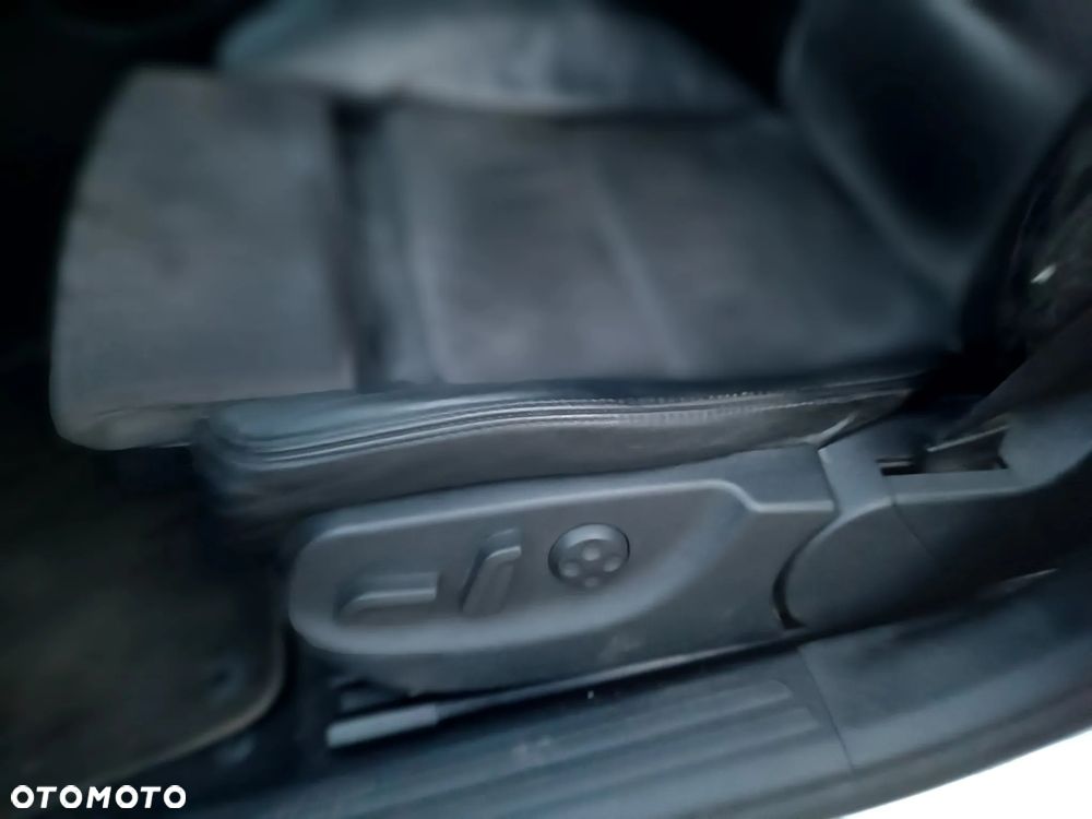 Audi A6 2.7 TDI DPF multitronic - 24