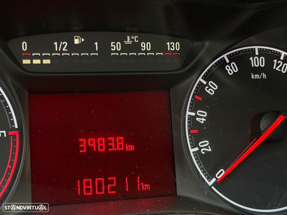 Opel Corsa E IVA Dedutivel NACIONAL - 11
