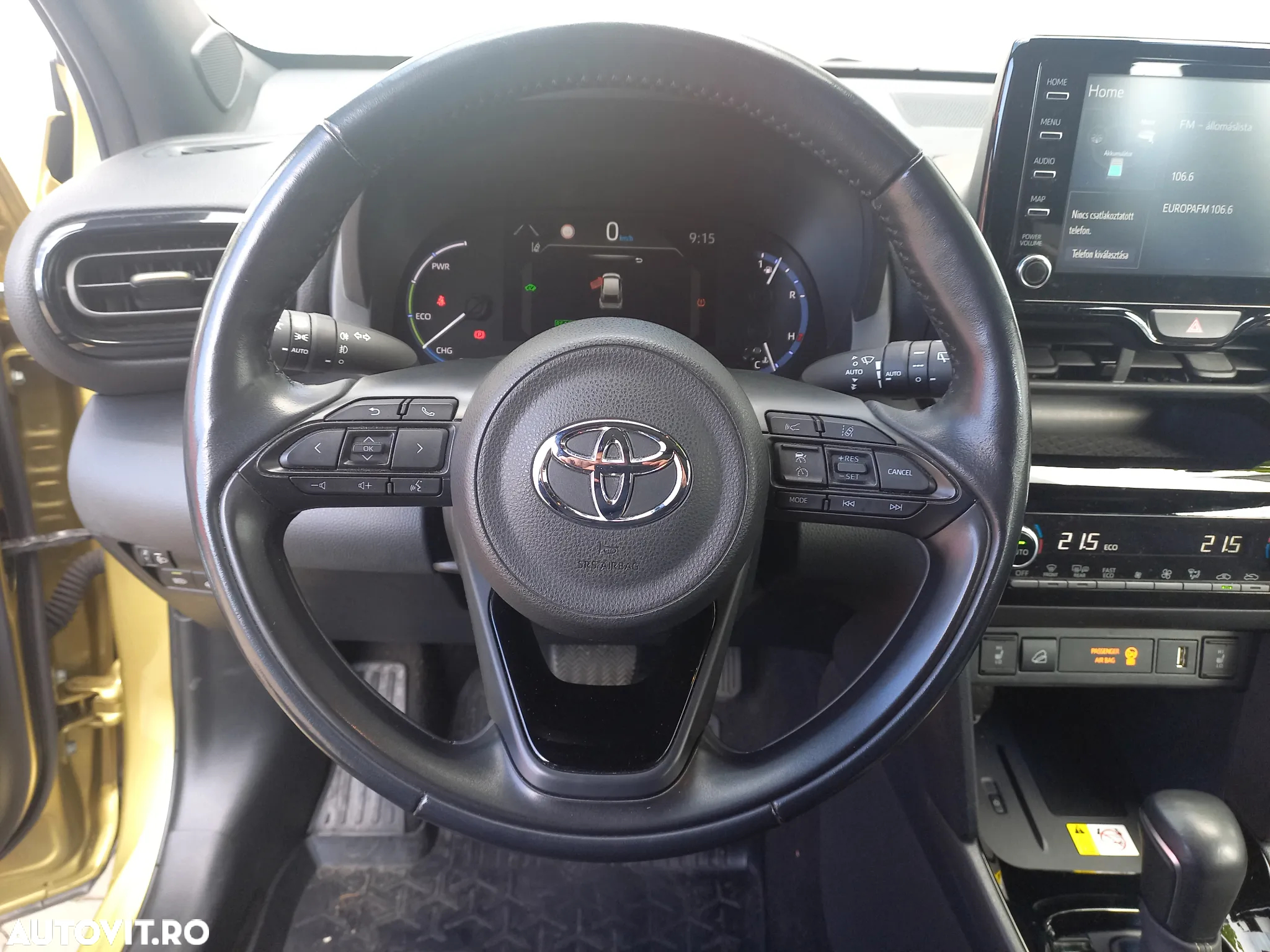 Toyota Yaris Cross 1.5 VVT-i HSD 4x4 Exclusive Adventure - 18