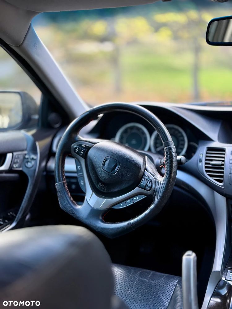 Honda Accord - 16
