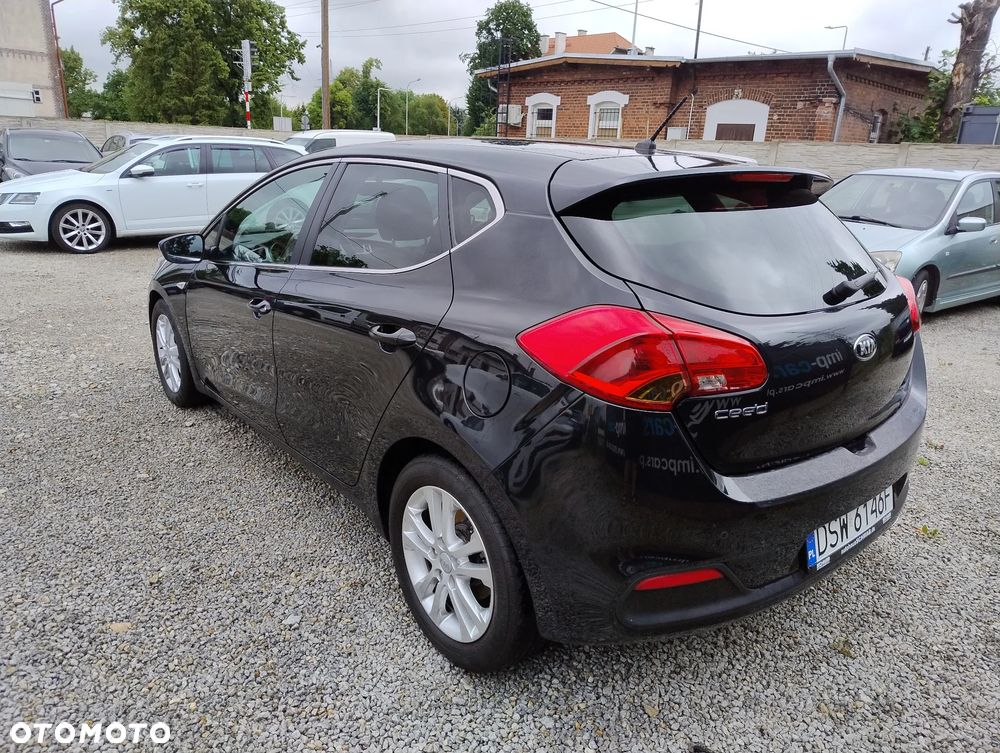 Kia Ceed - 9