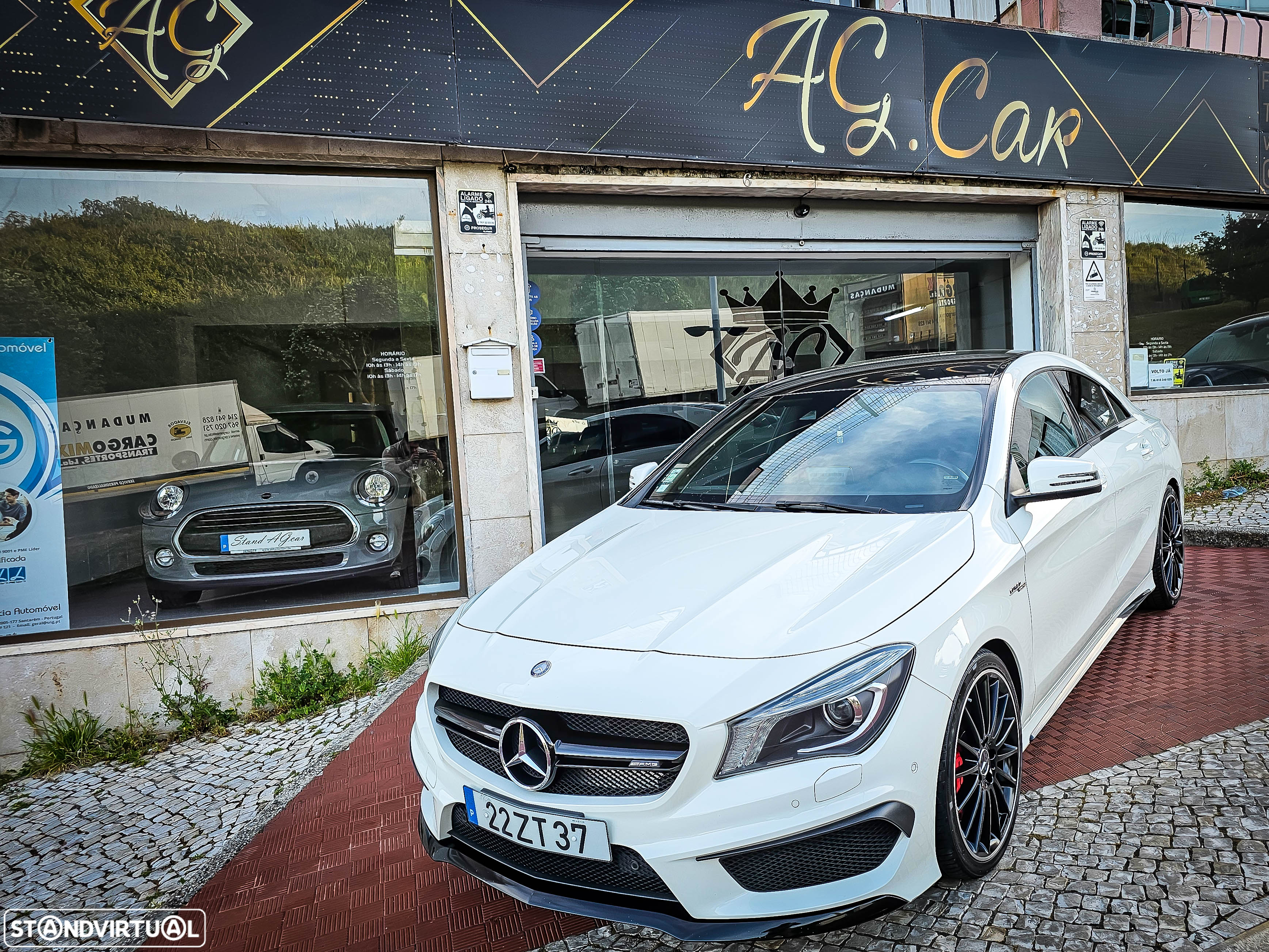 Mercedes-Benz CLA 45 AMG 4Matic 7G-DCT - 4