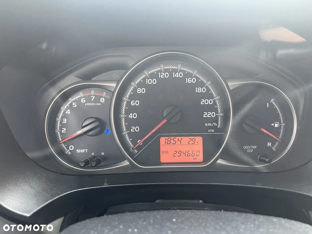 Toyota Yaris 1.0 Active - 2