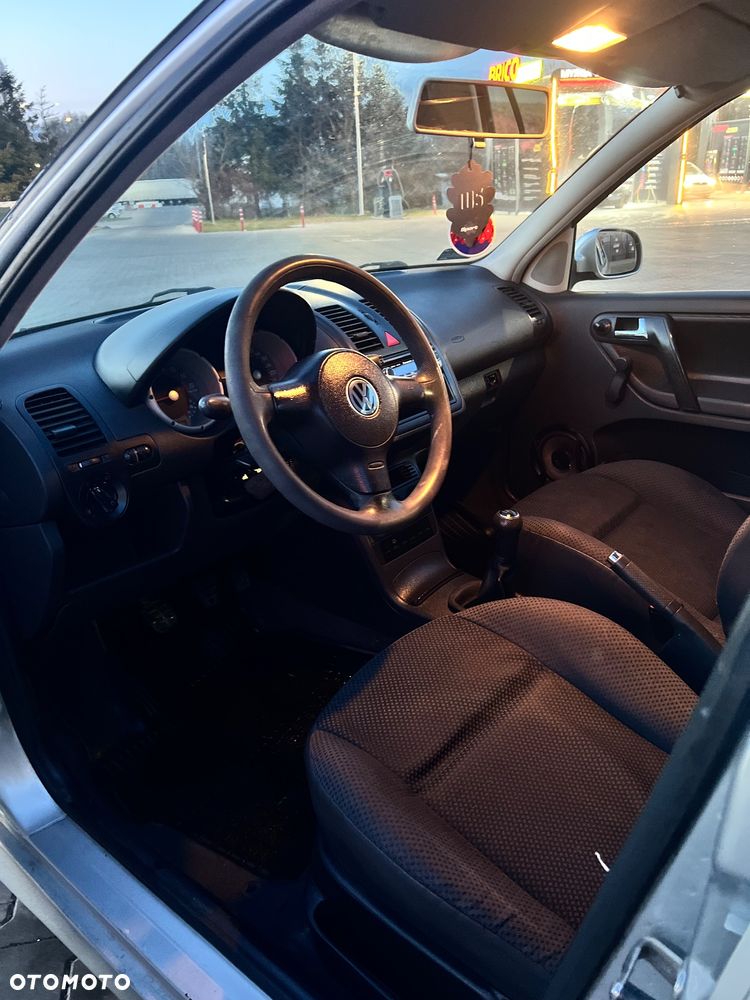 Volkswagen Polo 1.4 16V Basis - 9