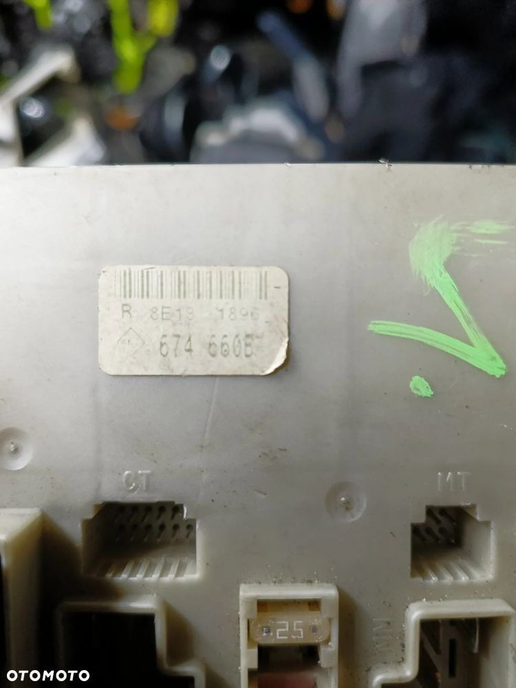 Moduł UCH BSI skrzynka bezpieczników Renault Modus Clio III - 2