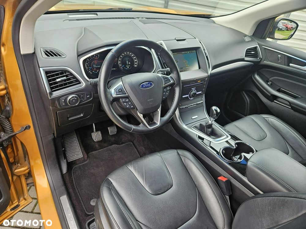 Ford Edge 2.0 TDCi 4x4 Titanium - 26