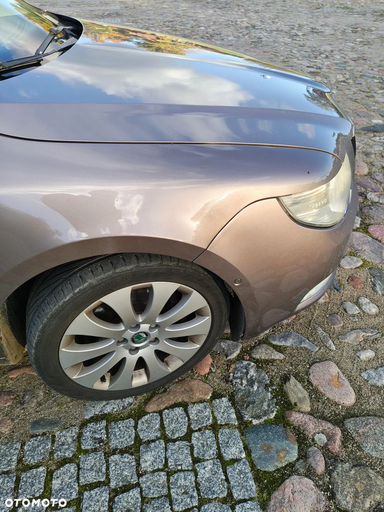 Skoda Superb 2009 photo 5