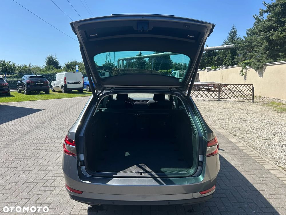 Skoda Superb 2.0 TSI DSG Style - 26